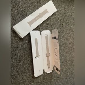 Never worn Apple Watch band